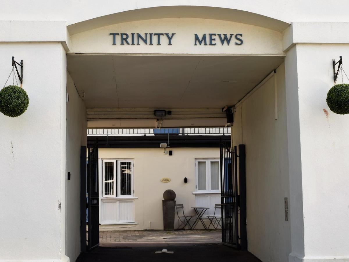 Harbour Retreat Trinity Mews Apartment Torquay Bagian luar foto